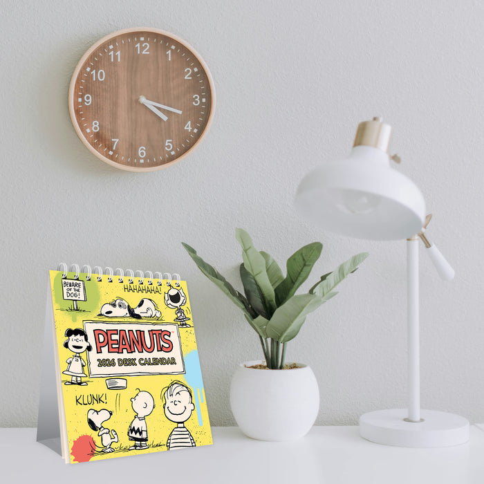 Peanuts 2026 Desk Easel